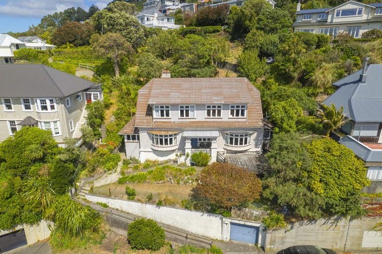 Photo of property in 29 Wadestown Road, Wadestown, Wellington, 6012