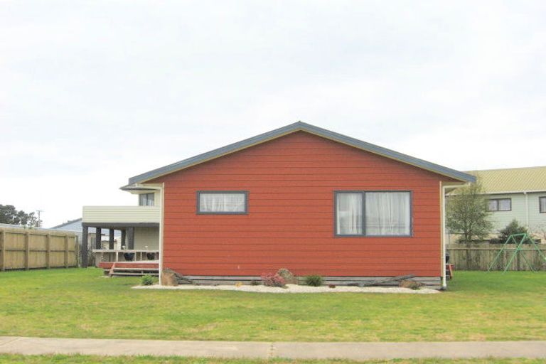 Photo of property in 3 Pipi Dune, Whitianga, 3510