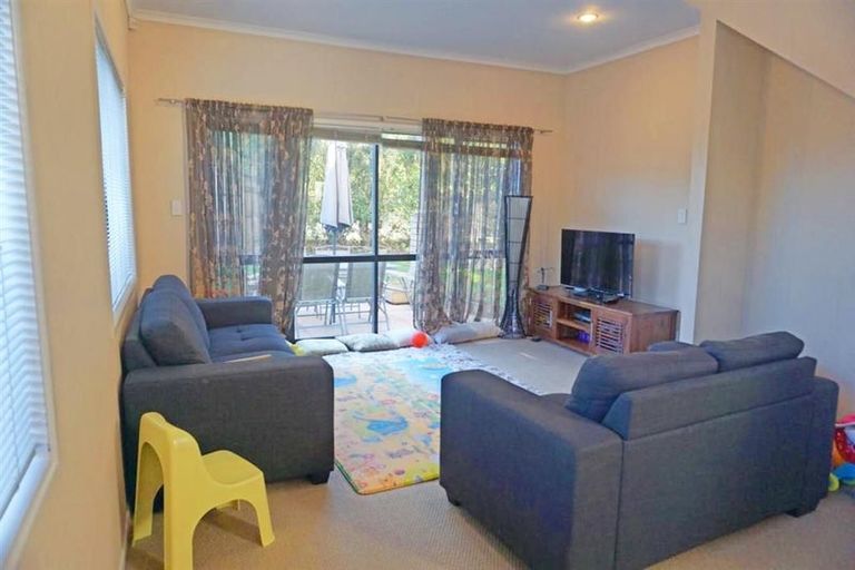 Photo of property in 40 Skip Lane, East Tamaki, Auckland, 2013