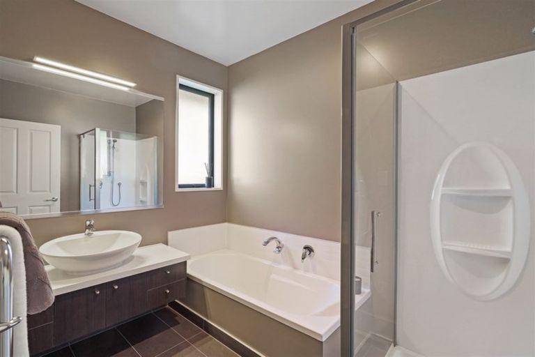 Photo of property in 44 Foresters Crescent, Parklands, Christchurch, 8083