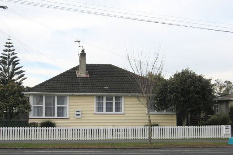 Photo of property in 1080 Heaphy Terrace, Fairfield, Hamilton, 3214