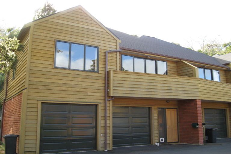 Photo of property in 27 Futuna Close, Karori, Wellington, 6012