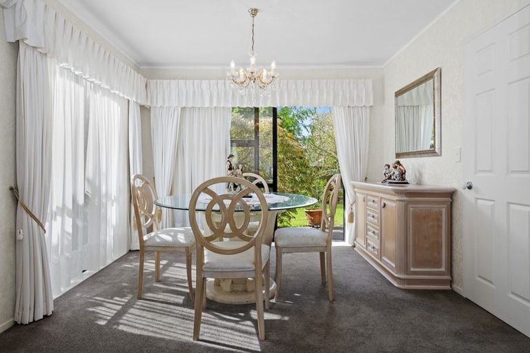 Photo of property in 8 Mt Blanc Place, Northpark, Auckland, 2013