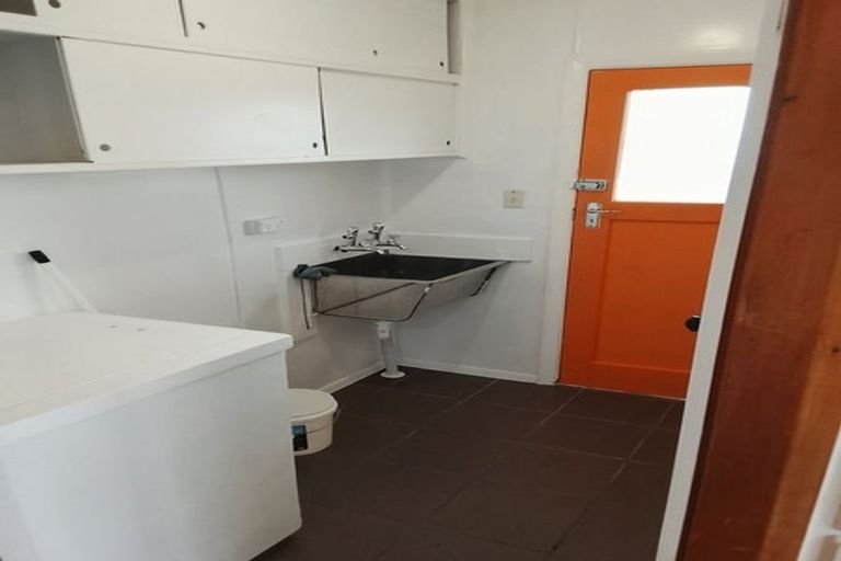 Photo of property in 73-75a Hereford Street, Cannons Creek, Porirua, 5024