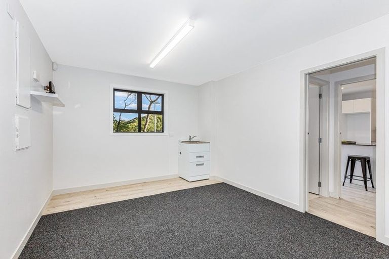 Photo of property in 11a Barberry Grove, Maungaraki, Lower Hutt, 5010