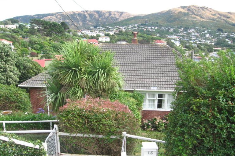 Photo of property in 15 Bankot Crescent, Ngaio, Wellington, 6035