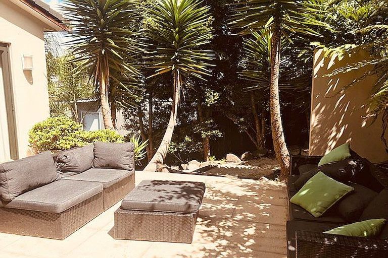 Photo of property in 90a Braemar Road, Castor Bay, Auckland, 0620