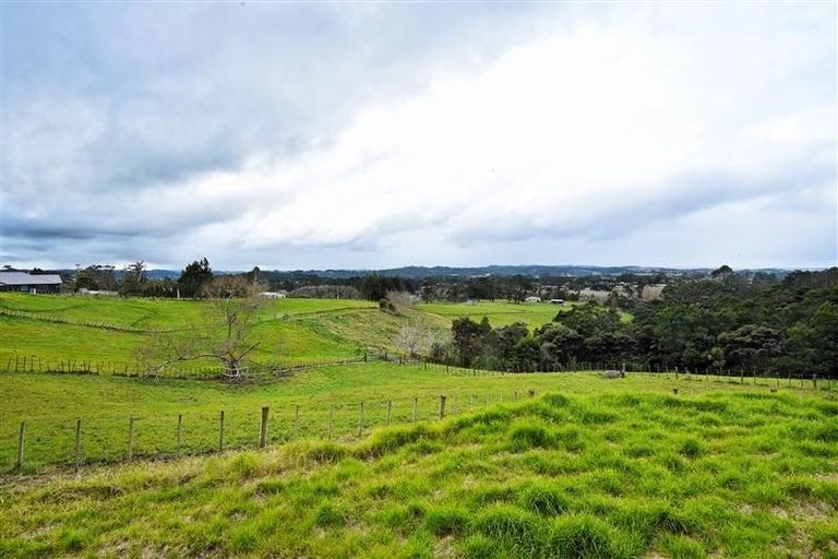 Photo of property in 151 Puke Road, Kumeu, 0891