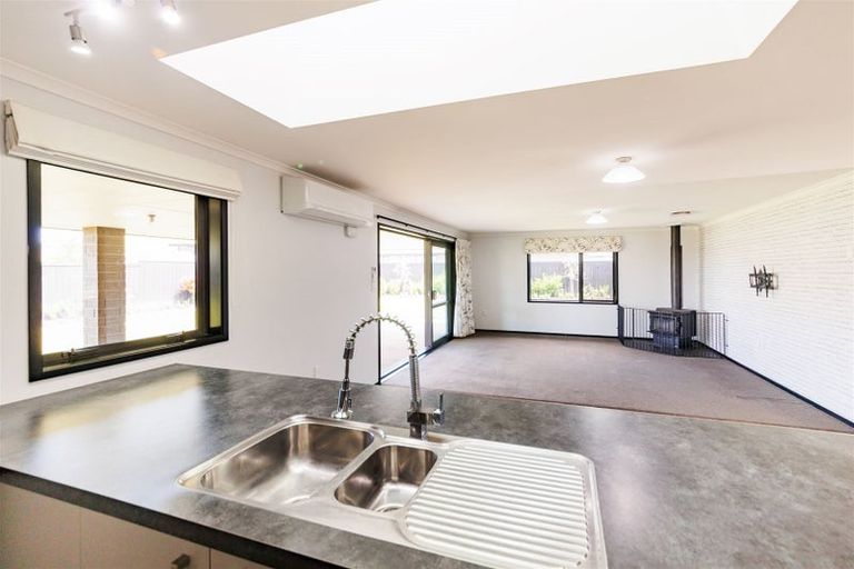 Photo of property in 25 Macdonald Heights, Feilding, 4702