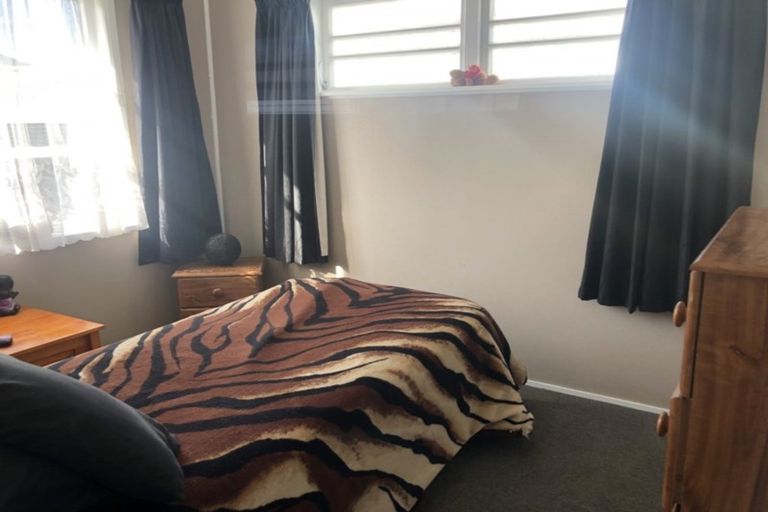 Photo of property in 21 Bledisloe Street, Levin, 5510