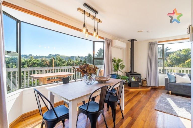 Photo of property in 24 Titiro Moana Road, Korokoro, Lower Hutt, 5012