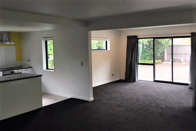 Photo of property in 82 Springfield Road, St Albans, Christchurch, 8014