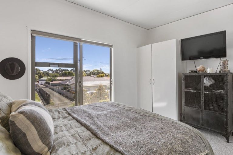 Photo of property in 1a Gordon Street, Glen Avon, New Plymouth, 4312