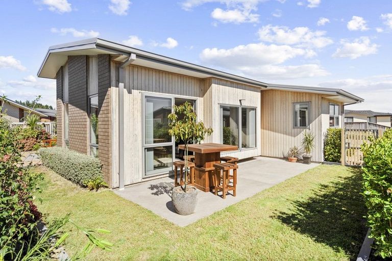 Photo of property in 38 Jarrett Terrace, Leamington, Cambridge, 3432