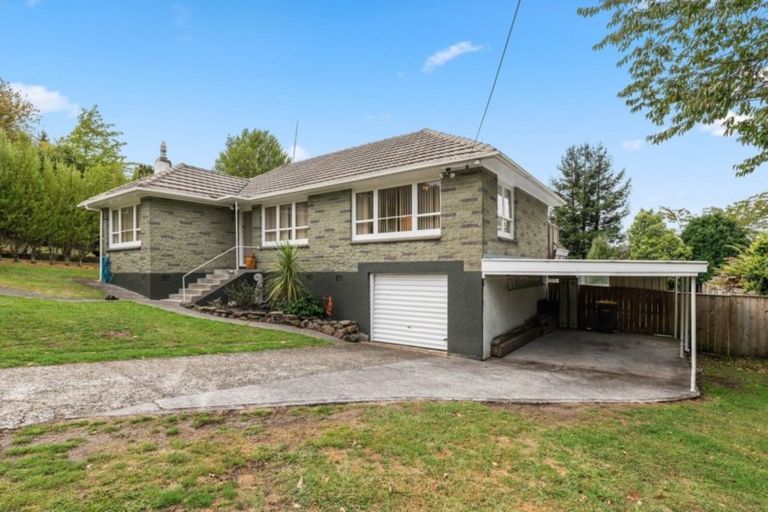 Photo of property in 4 Henry Street, Western Heights, Rotorua, 3015
