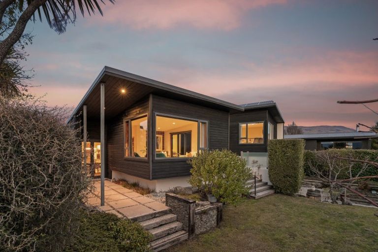 Photo of property in 187 Stone Street, Wanaka, 9305