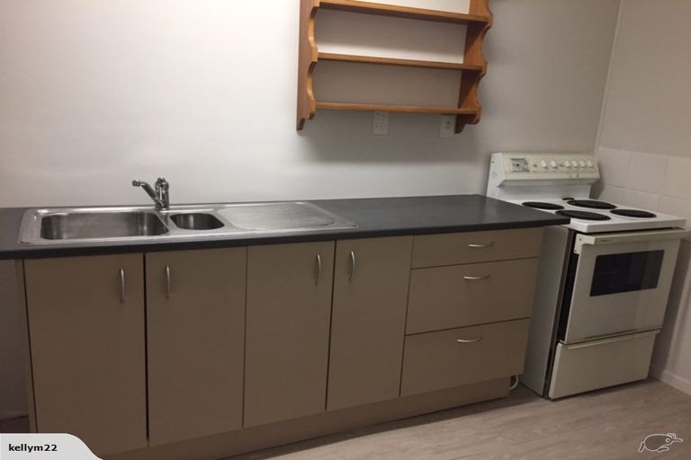 Photo of property in 49 Chatsworth Crescent, Pakuranga Heights, Auckland, 2010