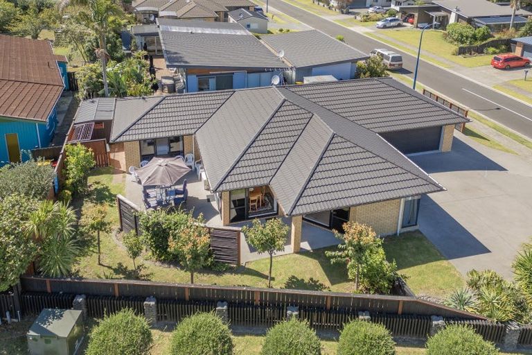 Photo of property in 1 Cobham Lane, Whitianga, 3510