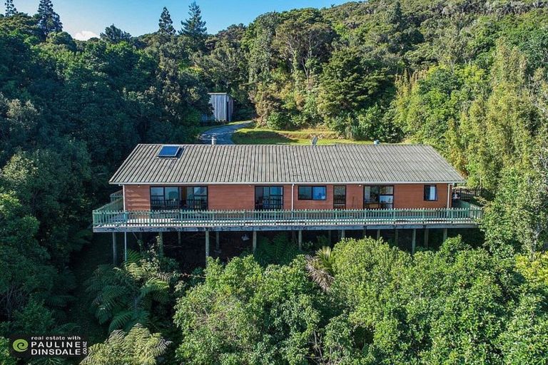 Photo of property in 206 Manganese Point Road, Tamaterau, Whangarei, 0174