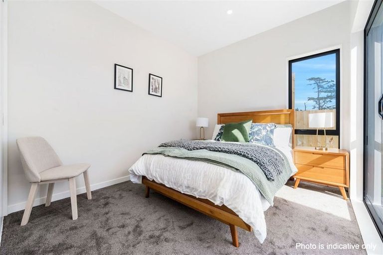 Photo of property in 13 Horokaka Street, Massey, Auckland, 0614