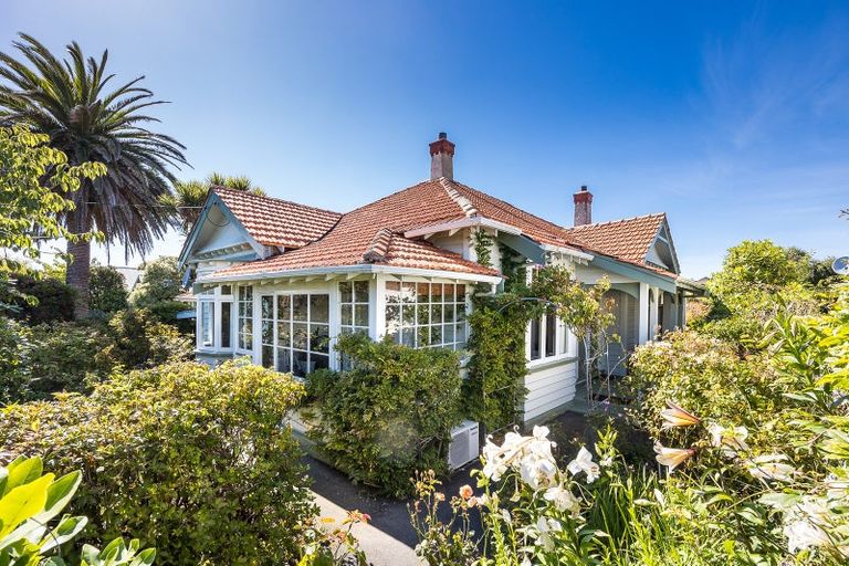 Photo of property in 14 Auld Street, Saint Kilda, Dunedin, 9012