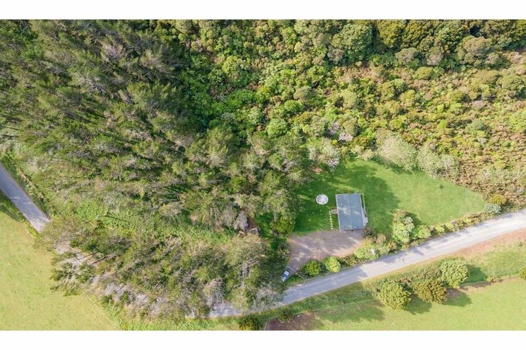 Photo of property in 75 Hikurua Road, Kaeo, 0478