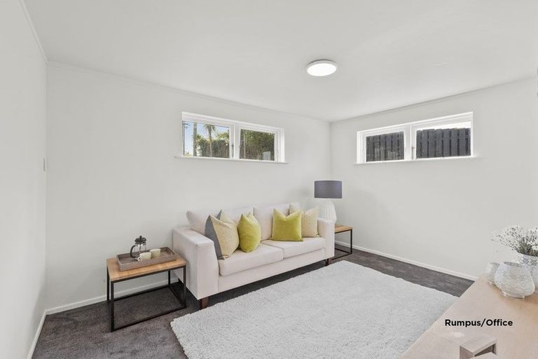 Photo of property in 1/57 Coronation Road, Hillcrest, Auckland, 0627