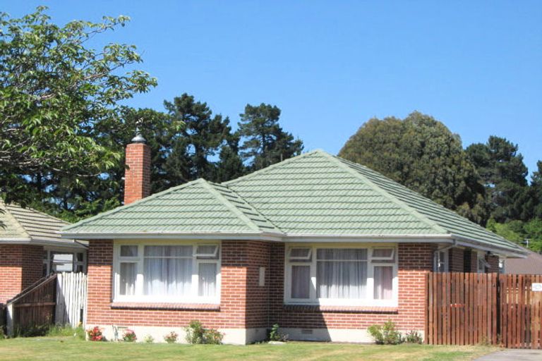 Photo of property in 104 Bickerton Street, Wainoni, Christchurch, 8061