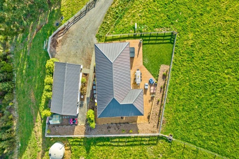 Photo of property in 484 Kanohi Road, Kaukapakapa, 0873
