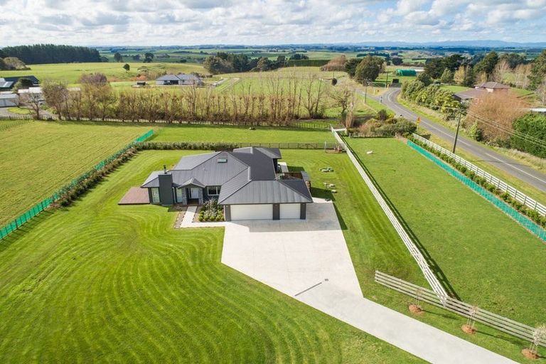 Photo of property in 140 Mount Biggs Road, Halcombe, 4779