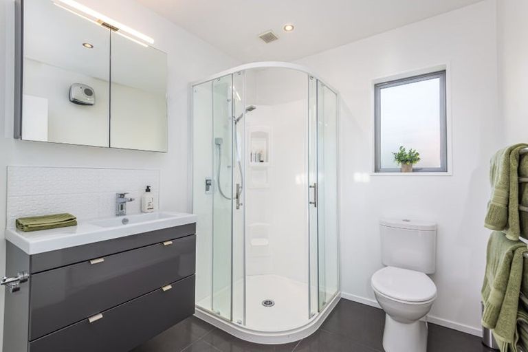 Photo of property in 76a Bowenvale Avenue, Cashmere, Christchurch, 8022