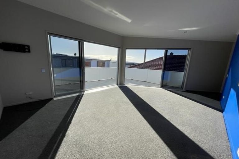 Photo of property in 2/348 Beach Road, Mairangi Bay, Auckland, 0630