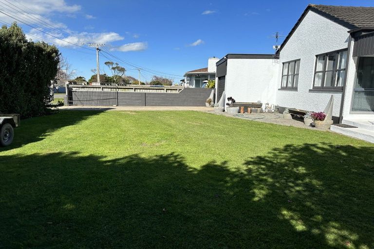 Photo of property in 12 Douglas Street, Hawera, 4610
