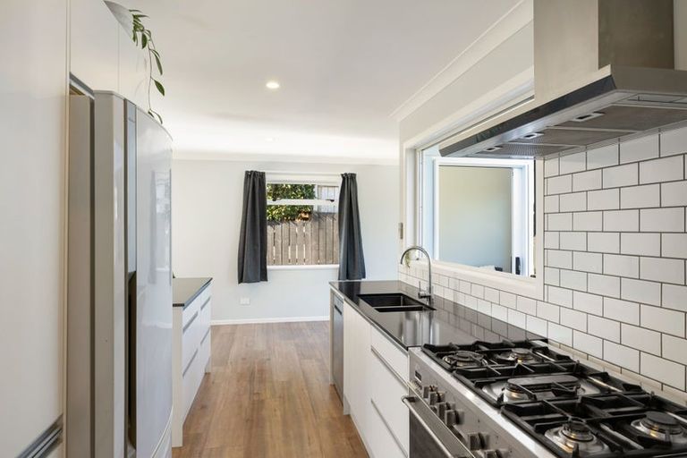 Photo of property in 25 English Street, St Andrews, Hamilton, 3200