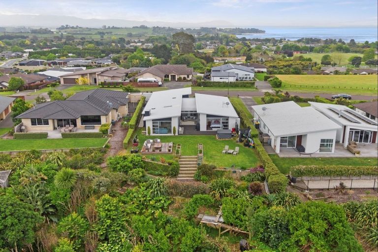 Photo of property in 16 Holyoake Terrace, Omokoroa, 3114