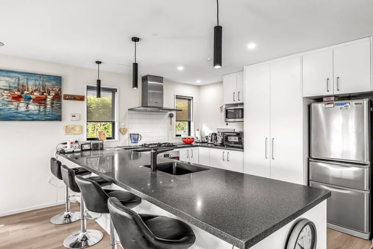 Photo of property in 6 Clegg Street, Woodend, 7610