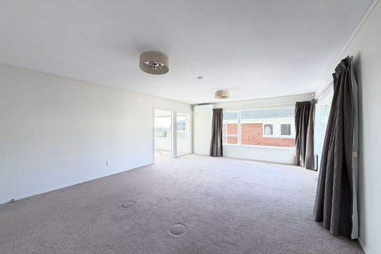 Photo of property in 32 Galaxy Drive, Mairangi Bay, Auckland, 0630