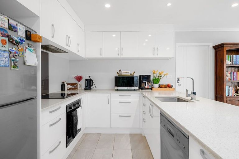 Photo of property in 3/11 Crosher Place, Silverdale, Hamilton, 3216