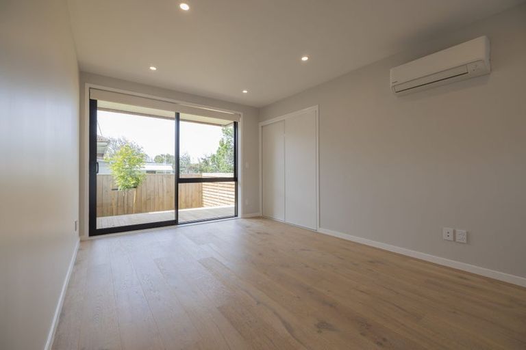 Photo of property in 2/24 Parson Lane, Papatoetoe, Auckland, 2025