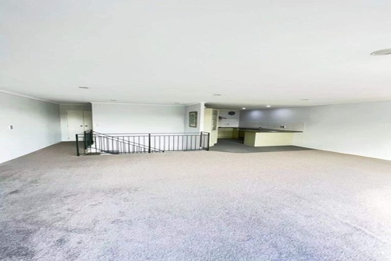 Photo of property in 4/124 Pakuranga Road, Pakuranga, Auckland, 2010