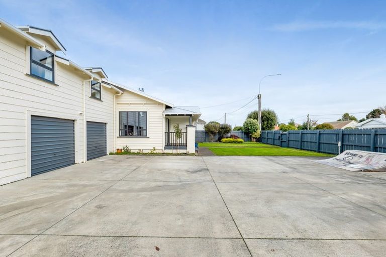 Photo of property in 16 Dixon Avenue, Hawera, 4610
