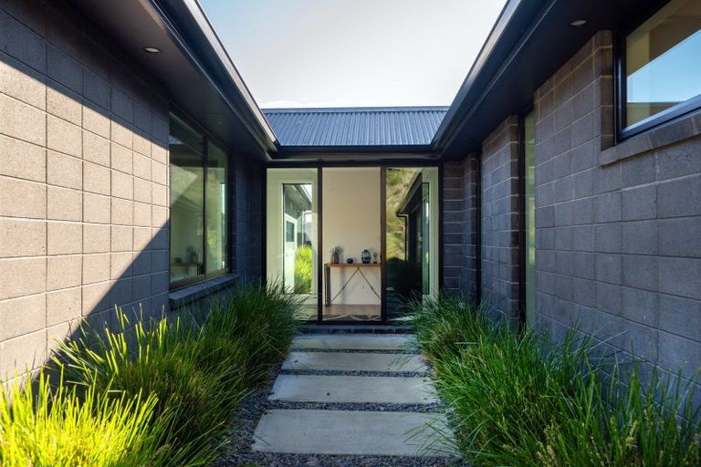 Photo of property in 13 Sparrowhawk Way, Kinloch, Taupo, 3377