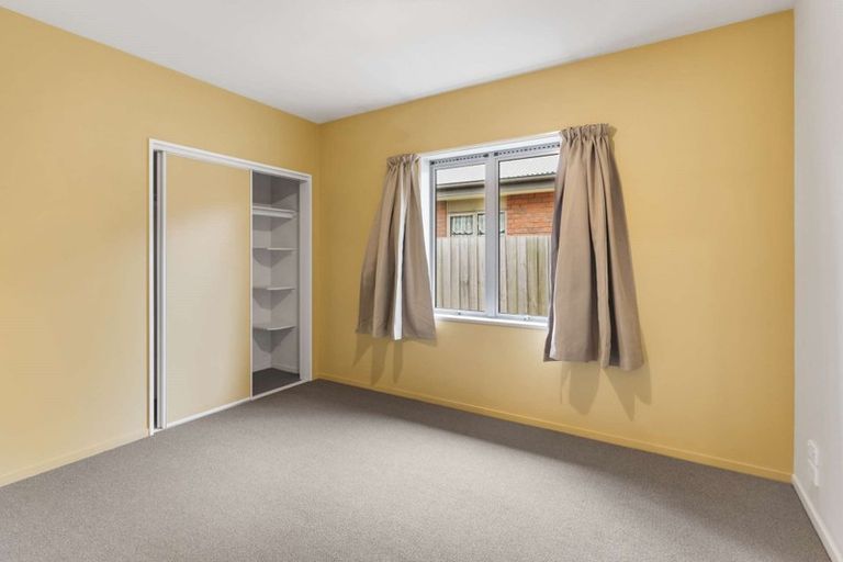 Photo of property in 8/10 Collins Street, Addington, Christchurch, 8024