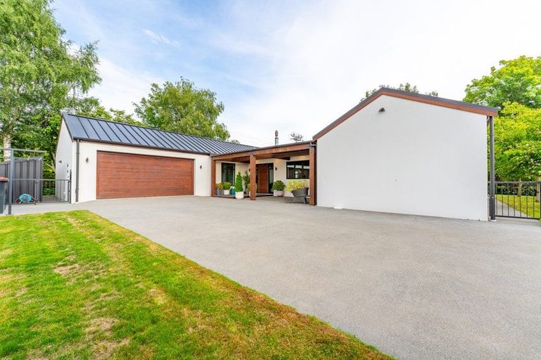 Photo of property in 2 Templer Street, Geraldine, 7930