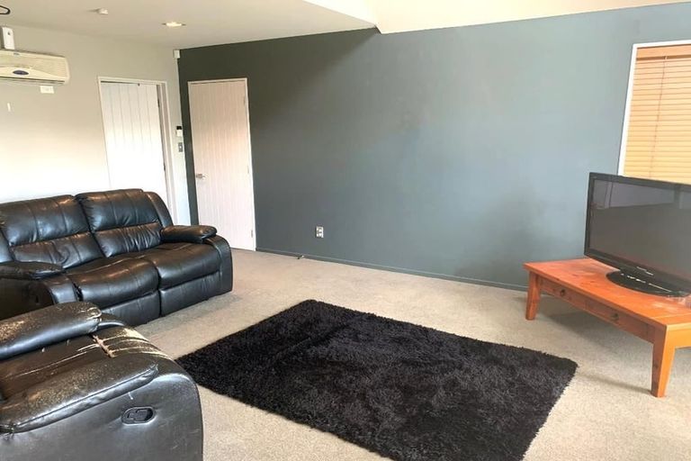 Photo of property in 96a Packe Street, Edgeware, Christchurch, 8013