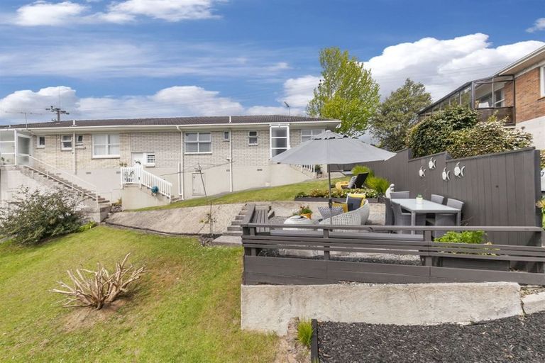 Photo of property in 2/40 Coronation Road, Hillcrest, Auckland, 0627