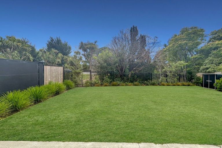 Photo of property in 3/3 Matata Place, Dallington, Christchurch, 8061