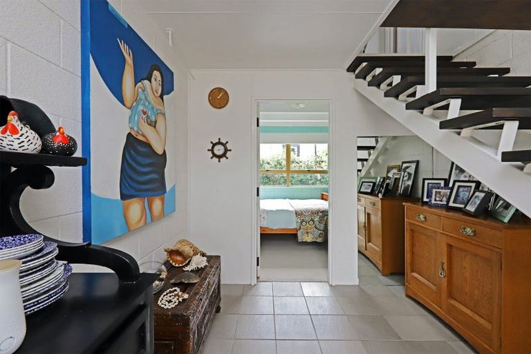 Photo of property in 2/205 Knight Street, Hastings, 4122