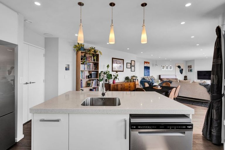 Photo of property in 590c Frankley Road, Hurworth, New Plymouth, 4371