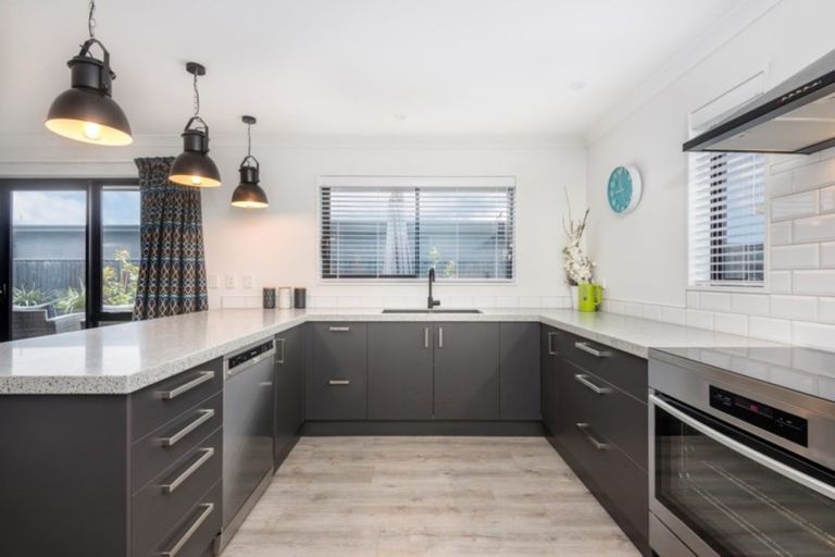 Photo of property in 38 Bradbury Avenue, Rolleston, 7614